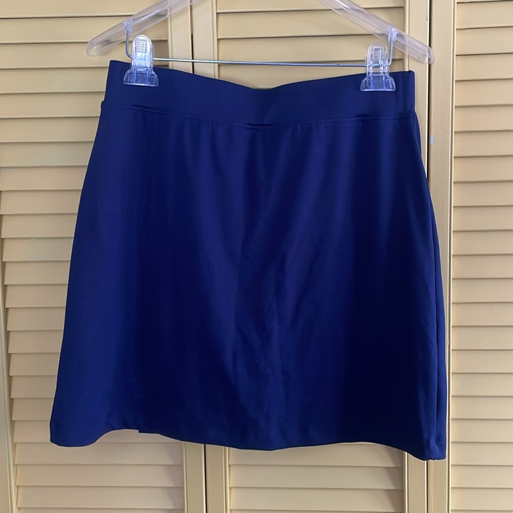 Like new navy blue Anne Klein Sport skort - Picture 3 of 4
